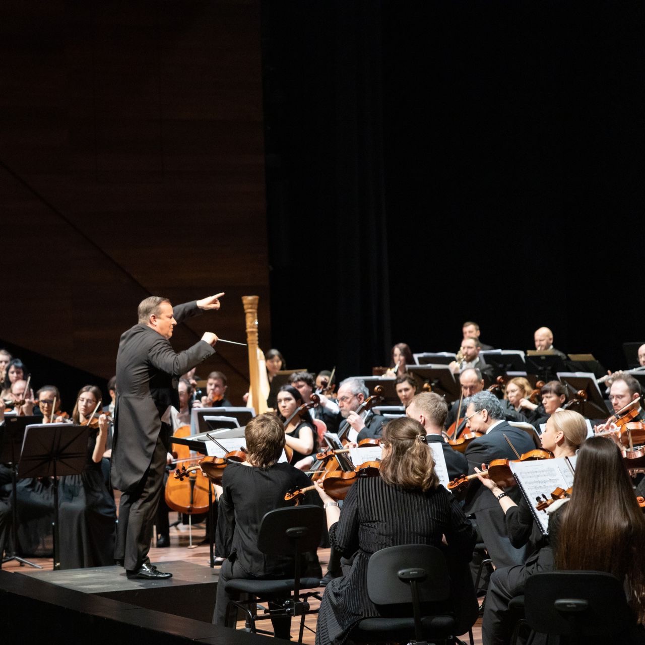 https://unserweg.kufstein.com/wp-content/uploads/2024/11/Tiroler-Festspiele-in-Erl_Xiomara-Bender-1.jpg